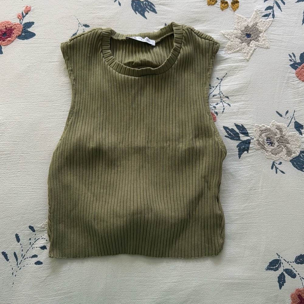 Cropped tank top